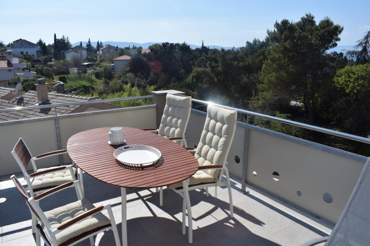 Luxury Apartments Adria Malinska Kültér fotó